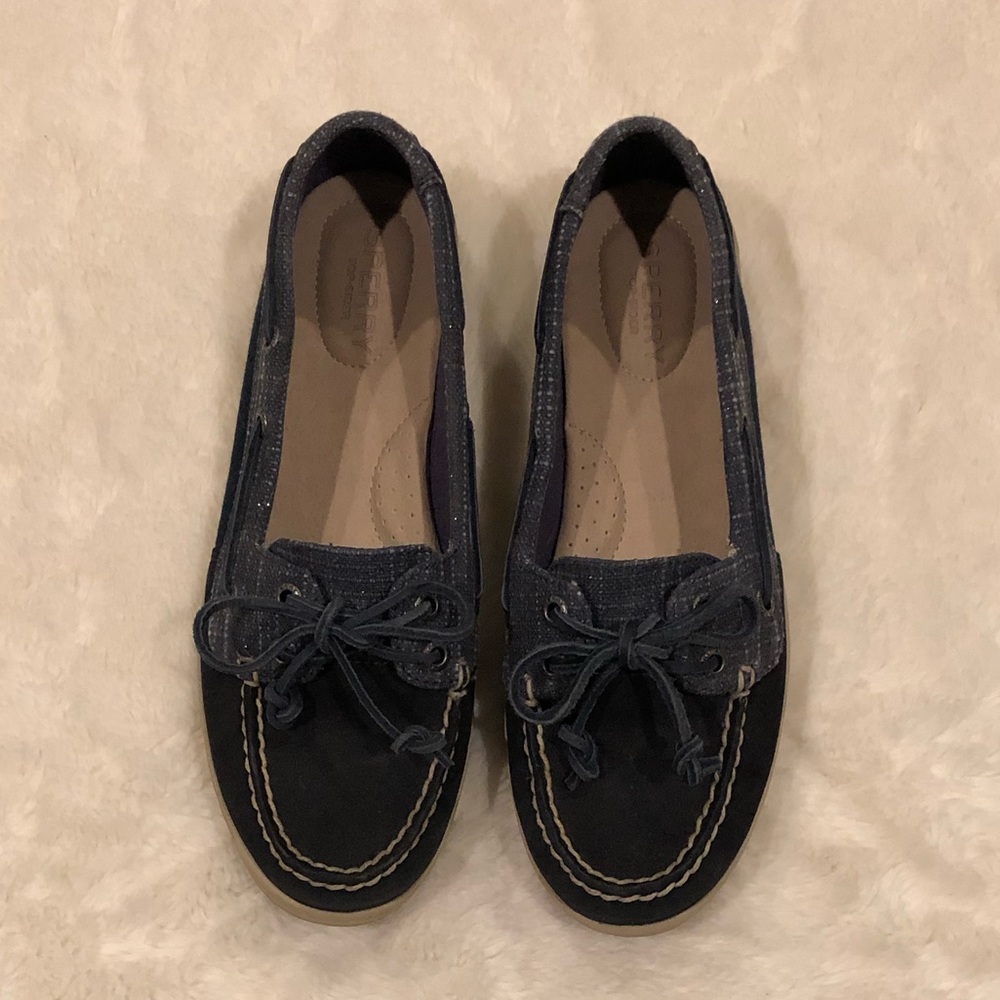 Sperry Boat Shoes in Navy with Denim Contrast